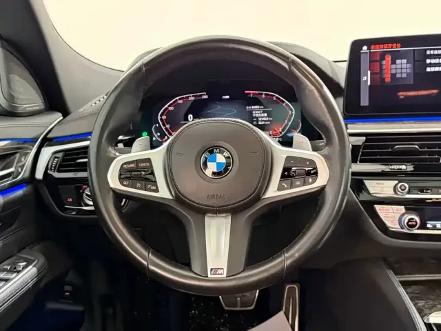 BMW 6 Series Gran Turismo — Фото автомобиля 14