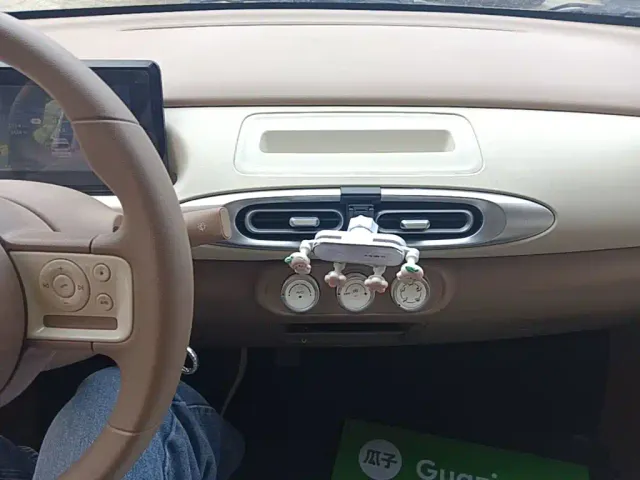 Wuling Hongguang Mini EV — Фото автомобиля 8