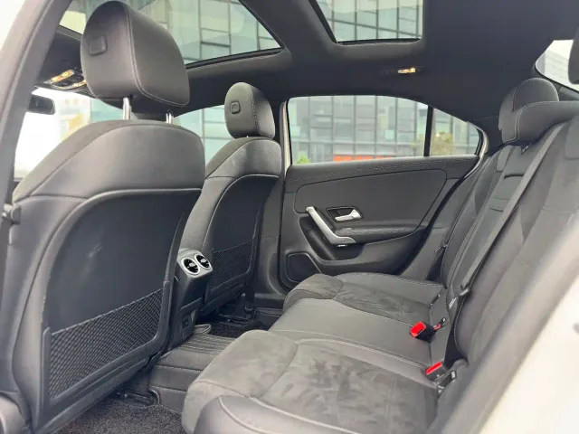 Mercedes-Benz A-Class — Фото автомобиля 6