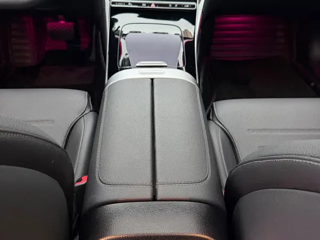 Mercedes-Benz C-Class — Фото автомобиля 20