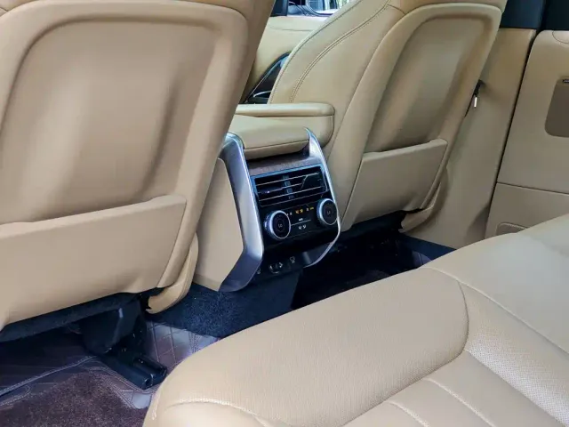 Land Rover Range Rover — Фото автомобиля 9