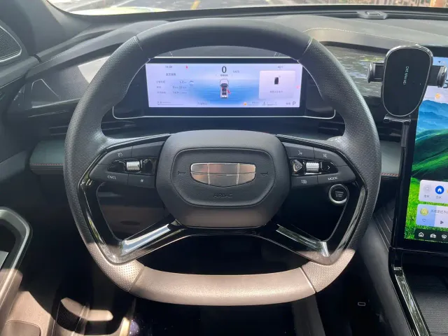 Geely Boyue — Фото автомобиля 16