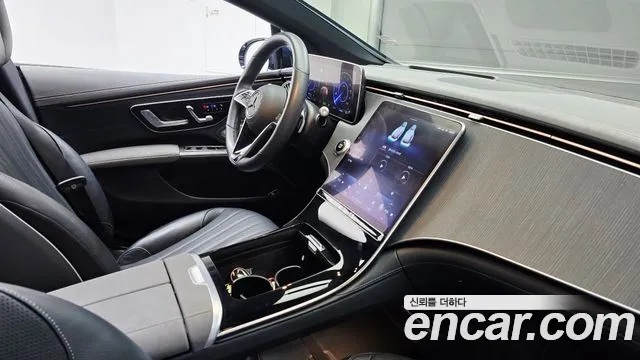 Mercedes-Benz EQS — Фото автомобиля 24