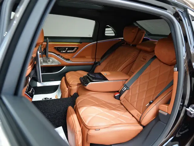 Mercedes-Benz Maybach S-Class — Фото автомобиля 21