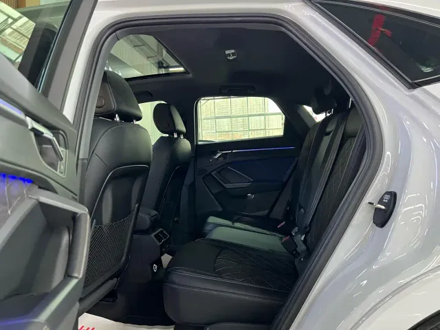 Audi Q3 Sportback — Фото автомобиля 3