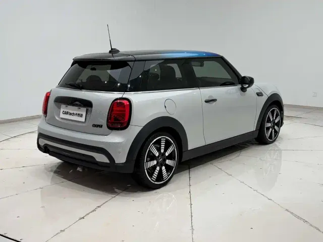 MINI Hatch — Фото автомобиля 24