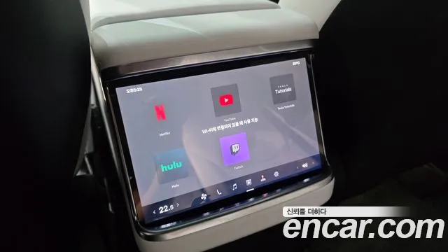 Tesla Model X — Фото автомобиля 20