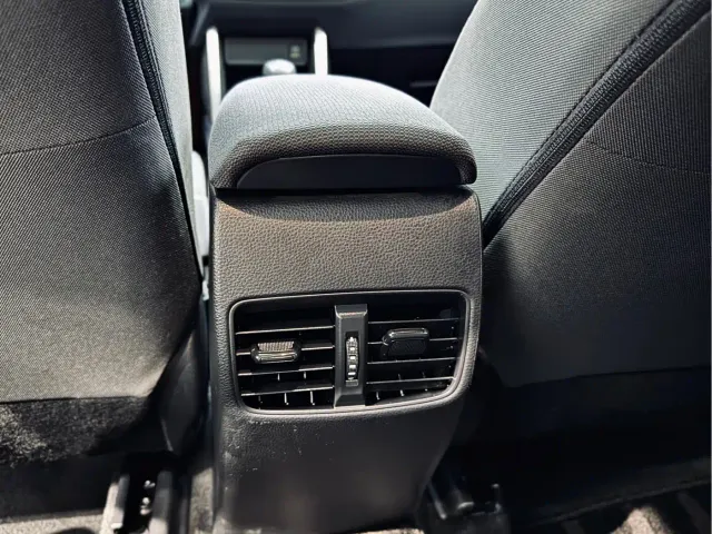 Toyota Corolla Cross — Фото автомобиля 18