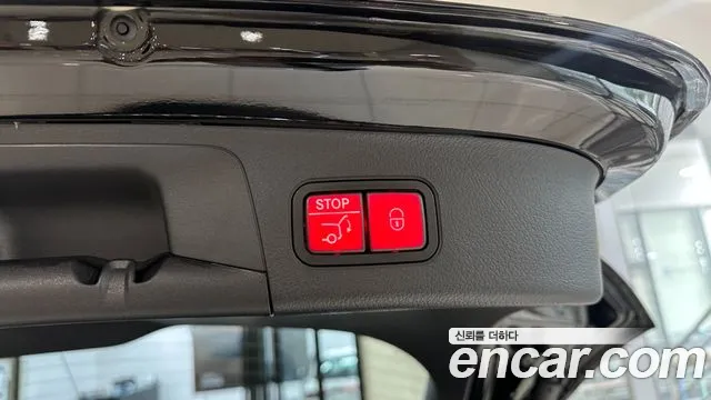 Mercedes-Benz EQA — Фото автомобиля 12