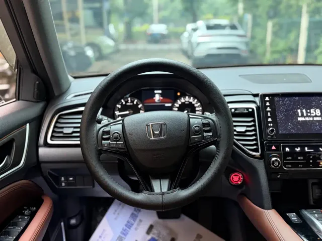 Honda UR-V — Фото автомобиля 9