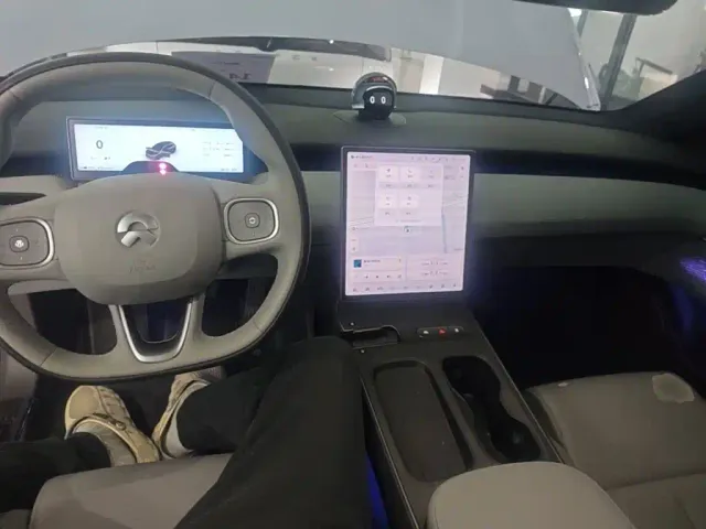 Nio ET5 Touring — Фото автомобиля 9