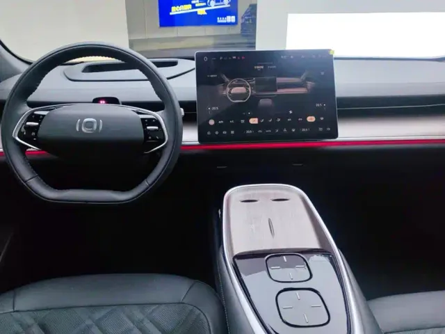Changan Qiyuan A07 — Фото автомобиля 12