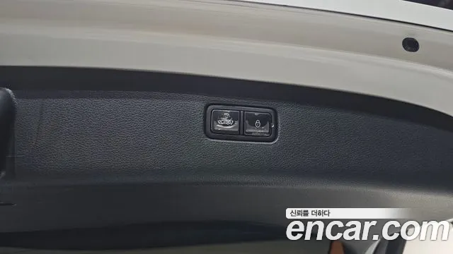 Genesis GV80 — Фото автомобиля 27