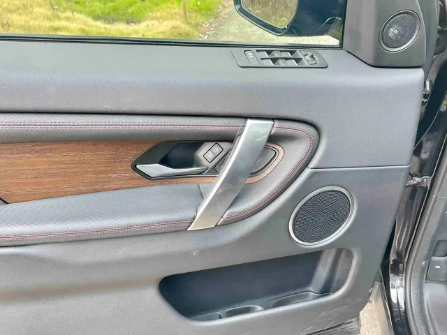 Land Rover Discovery Sport — Фото автомобиля 19