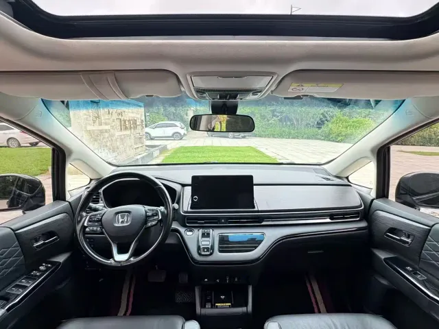 Honda Elysion — Фото автомобиля 5