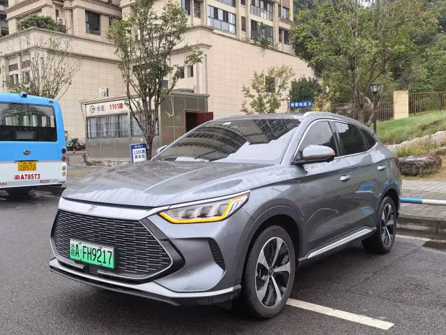 Фотография автомобиля — BYD Song PLUS