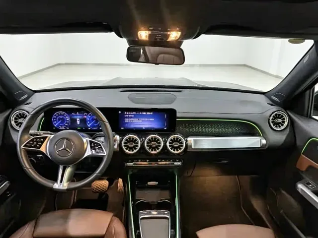 Mercedes-Benz EQB — Фото автомобиля 5