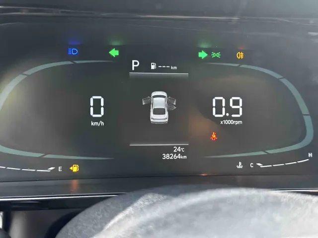 Hyundai Elantra — Фото автомобиля 20