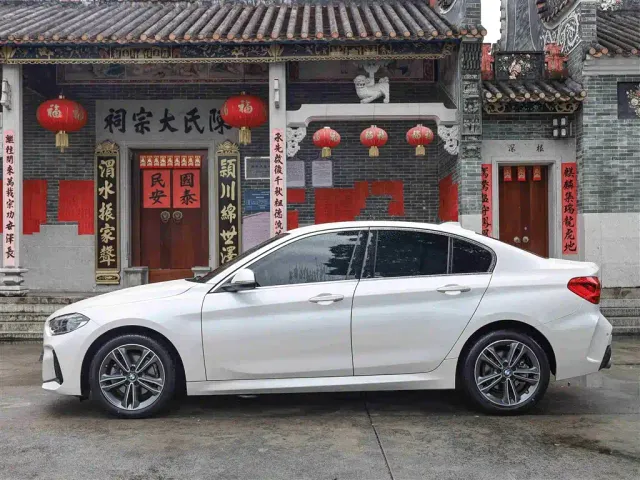 BMW 1 Series — Фото автомобиля 10