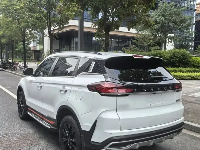 Geely Boyue — Фото автомобиля 23
