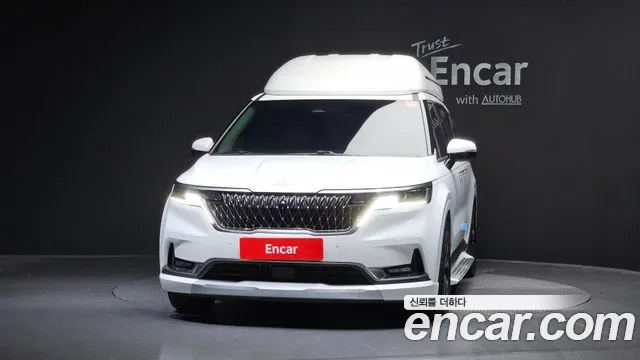 Kia Carnival Generation 4 — Фото автомобиля 3