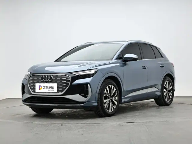 Фотография автомобиля — Audi Q4 e-tron