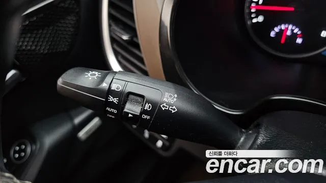 Kia Seltos Seltos Бензин 1.6 турбо 2WD — Фото автомобиля 27