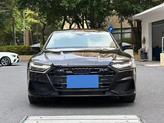 Audi Audi A7L 2023 45 TFSI quattro S-line Black Warrior Edition — Фото автомобиля 2