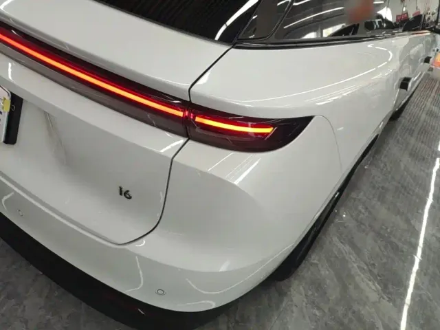 Li Auto i6 — Фото автомобиля 7