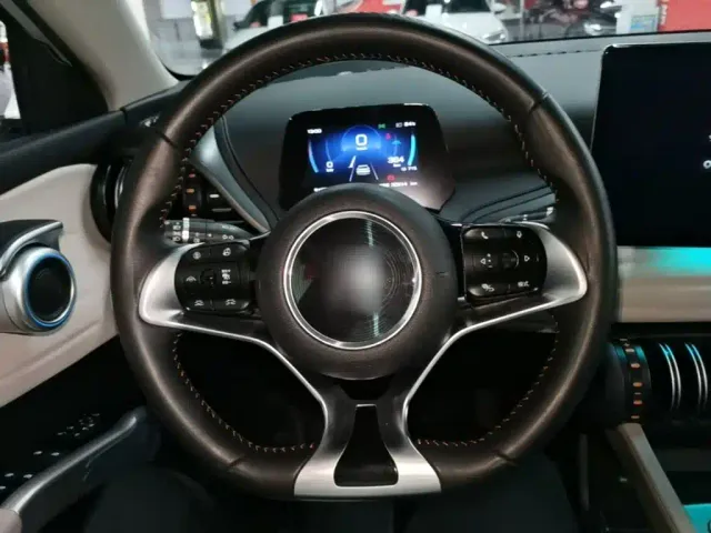 BYD Yuan PLUS — Фото автомобиля 10
