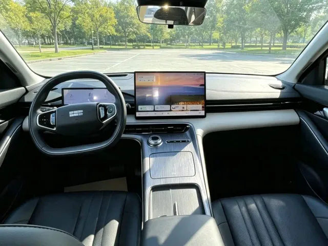 Geely Galaxy E5 — Фото автомобиля 8