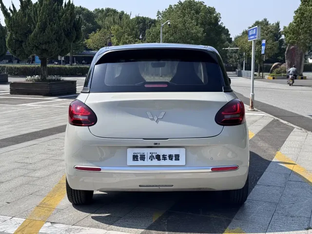 Wuling Bingo — Фото автомобиля 5