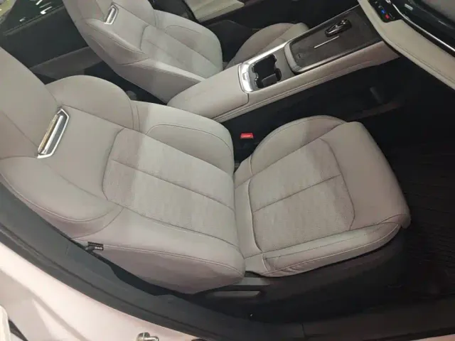 Changan Qiyuan Q05 — Фото автомобиля 24