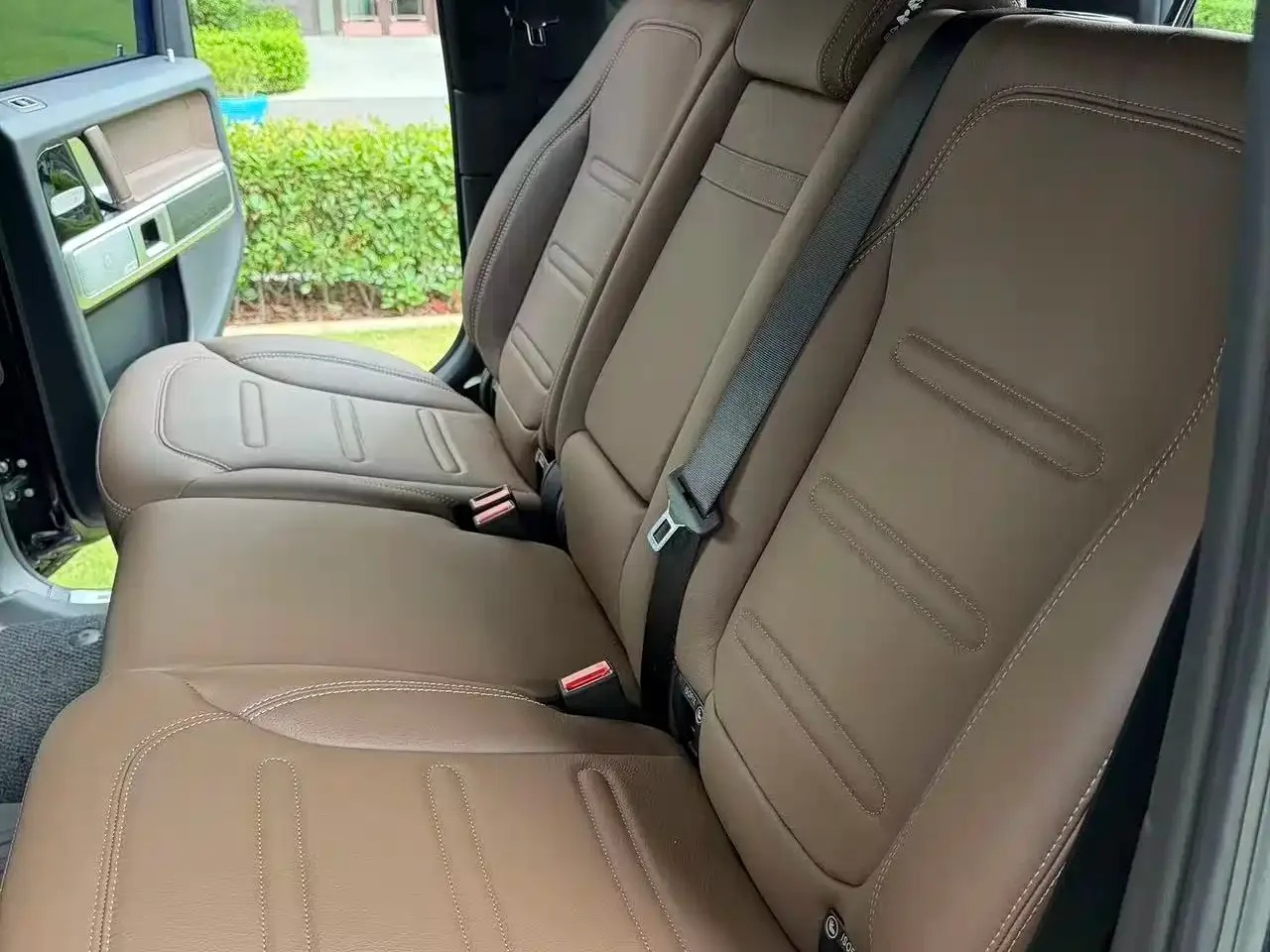 Mercedes-Benz Mercedes-Benz G-Class 2024 G 350 — Фото автомобиля 9