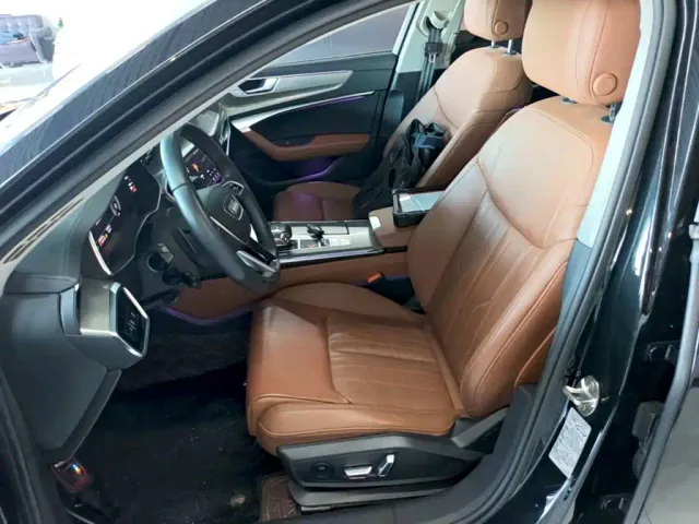 Audi A6L — Фото автомобиля 14