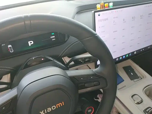 Xiaomi SU7 — Фото автомобиля 13
