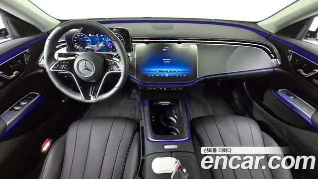 Mercedes-Benz E-Class — Фото автомобиля 7