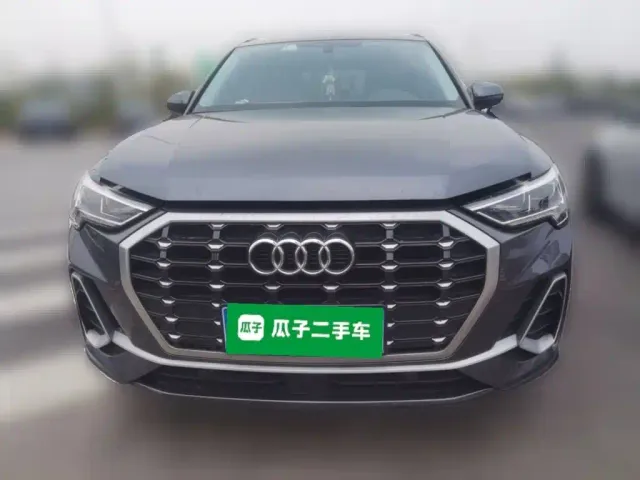 Audi Q3 — Фото автомобиля 2