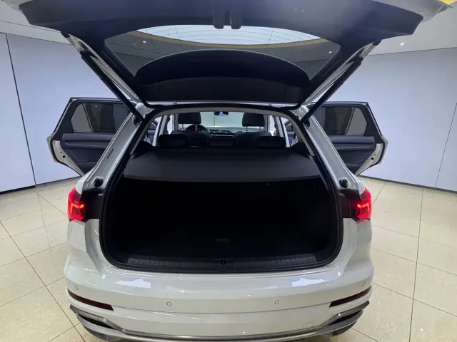 Audi Q3 — Фото автомобиля 9