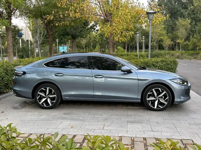 Volkswagen Lamando — Фото автомобиля 7