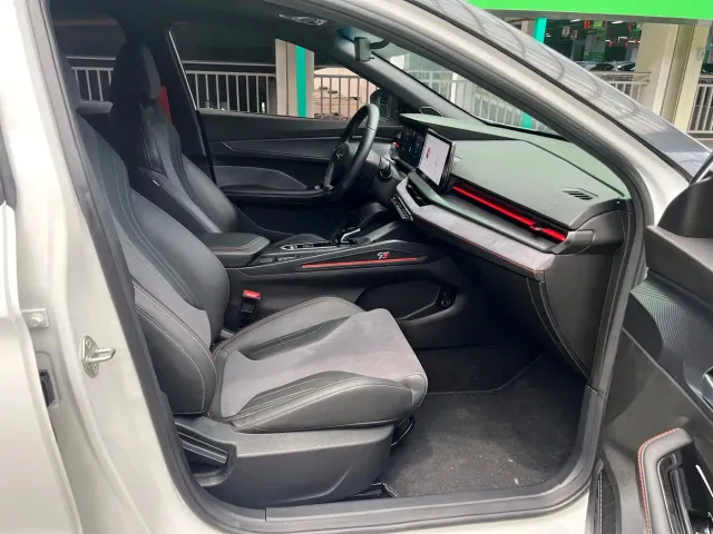 Geely Binrui — Фото автомобиля 6