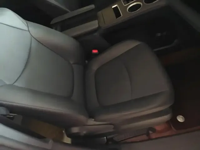 Toyota Granvia — Фото автомобиля 24