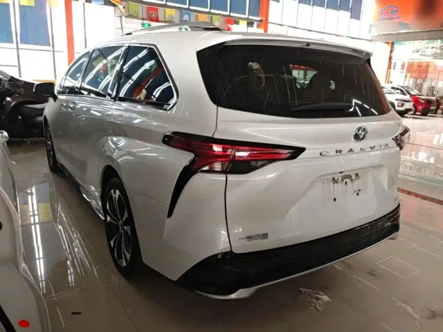 Toyota Granvia — Фото автомобиля 22