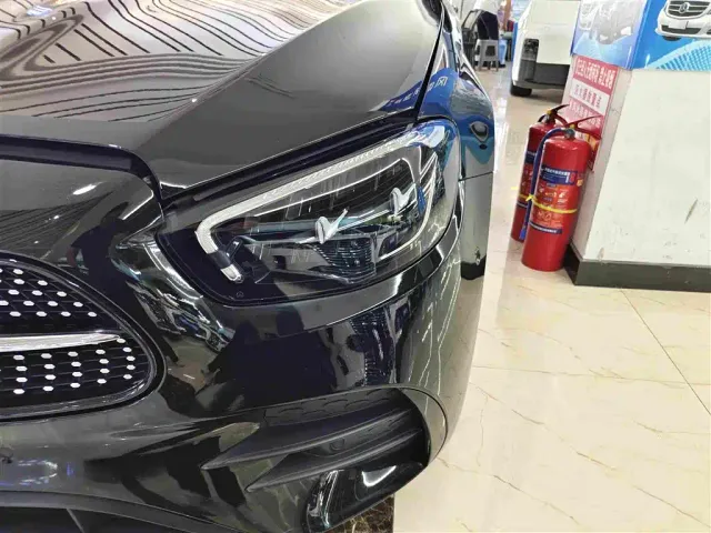 Mercedes-Benz E-Class — Фото автомобиля 9