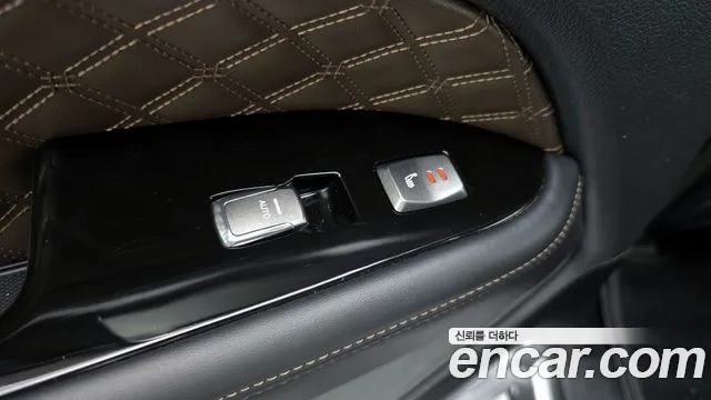 KG_Mobility_Ssangyong Rexton All Rexton Дизель 2.2 4WD — Фото автомобиля 18