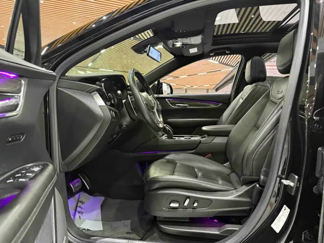 Cadillac XT5 — Фото автомобиля 8