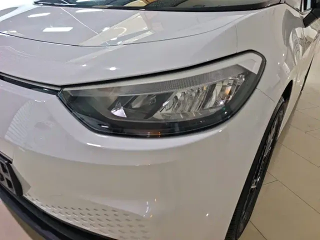 Volkswagen ID.3 — Фото автомобиля 23