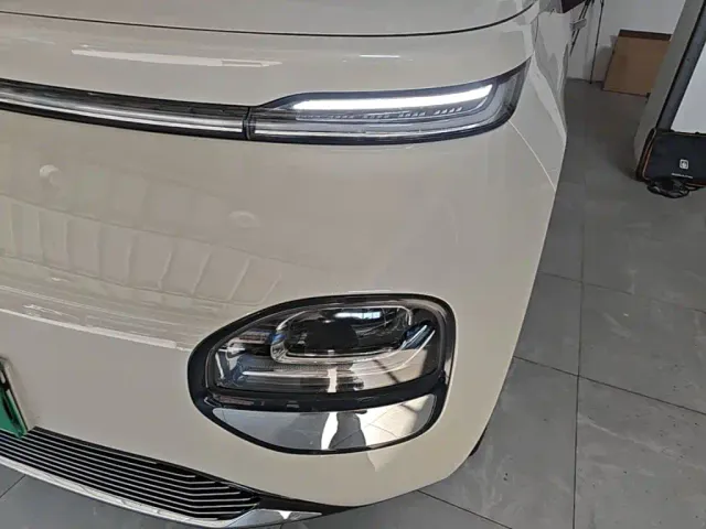 Baojun Cloud — Фото автомобиля 23