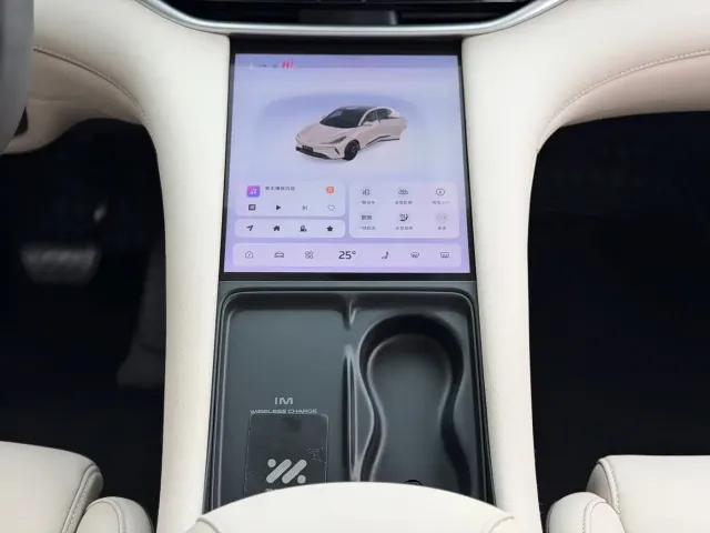 IM Motors LS6 — Фото автомобиля 13