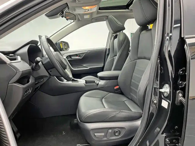 Toyota Wildlander — Фото автомобиля 15